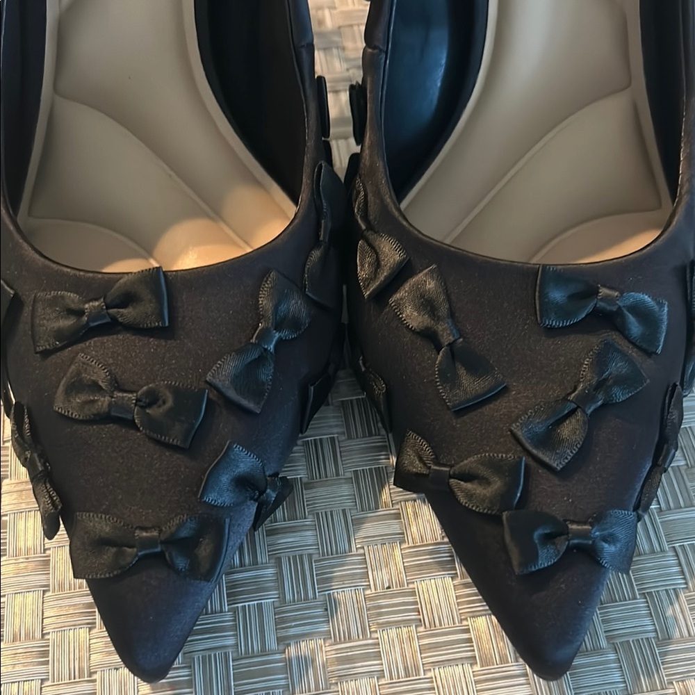 GIANI BINI Black Bow-Adorned Heels - Picture 5 of 10